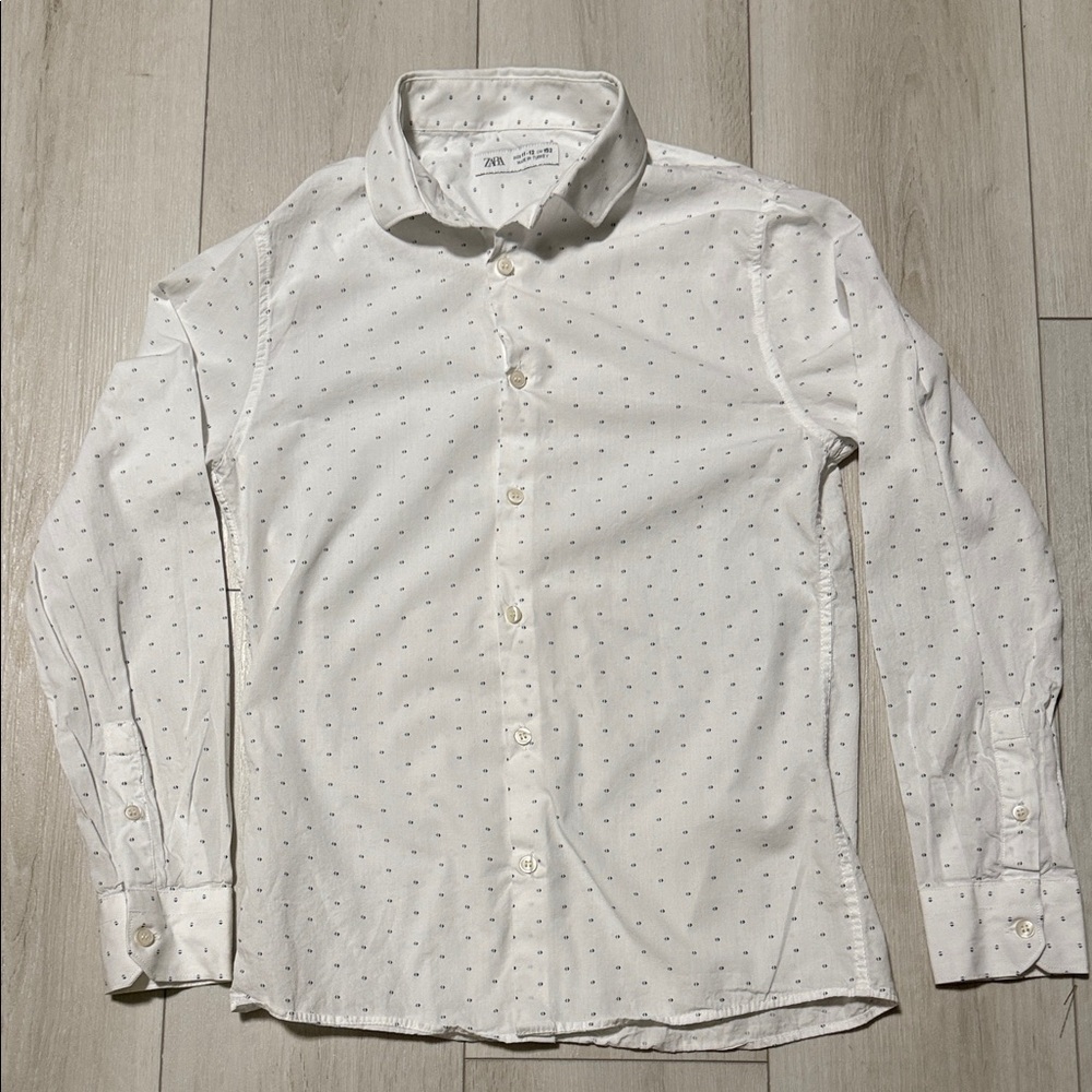 Zara Boys White Long-Sleeve Button-Up Shirt with DotPrint size 11-12 Dress Shirt